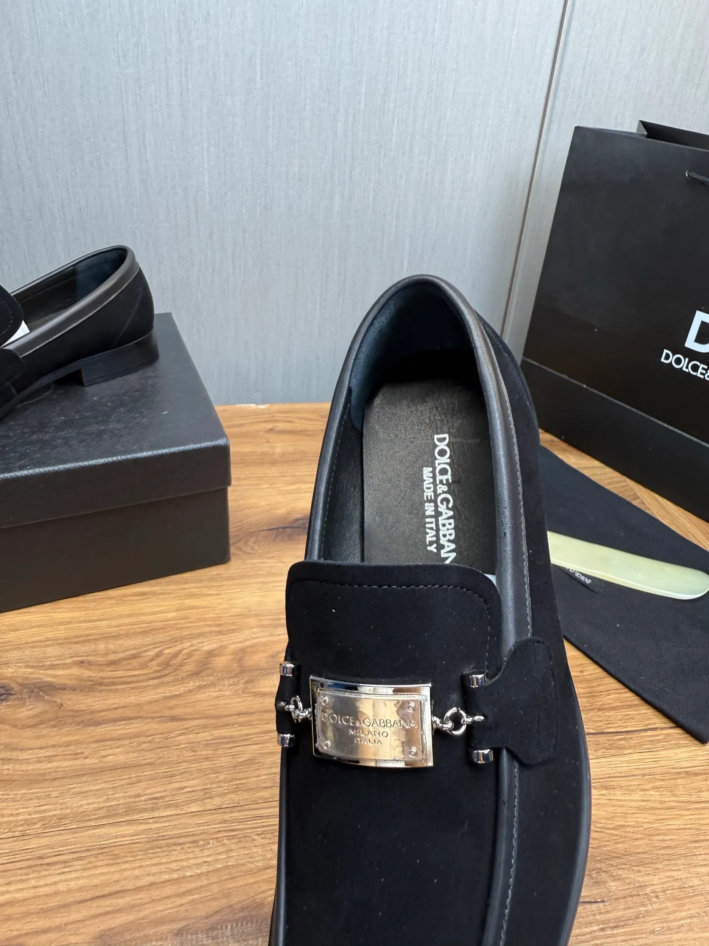 Factory price 520💰 Dolce&G .DG men's loafers👞 Classic and fashionable style, embellished with personalized DG logo. Imported cowhide, open-edge beaded cowhide, cowhide lining, original non-slip and wear-resistant outsole Size: 39-44 (customized at 38.45)